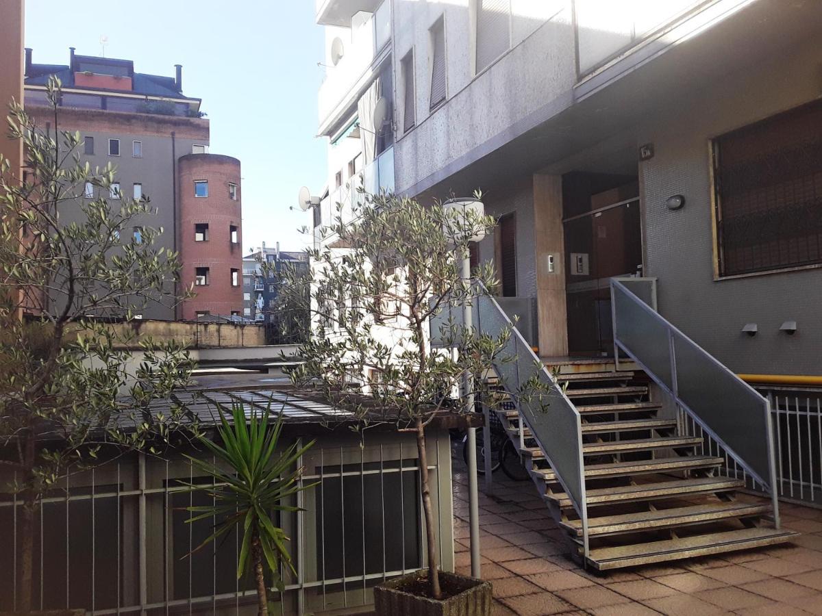 Camera A Milano Zona Nolo Cimiano Lägenhet Exteriör bild